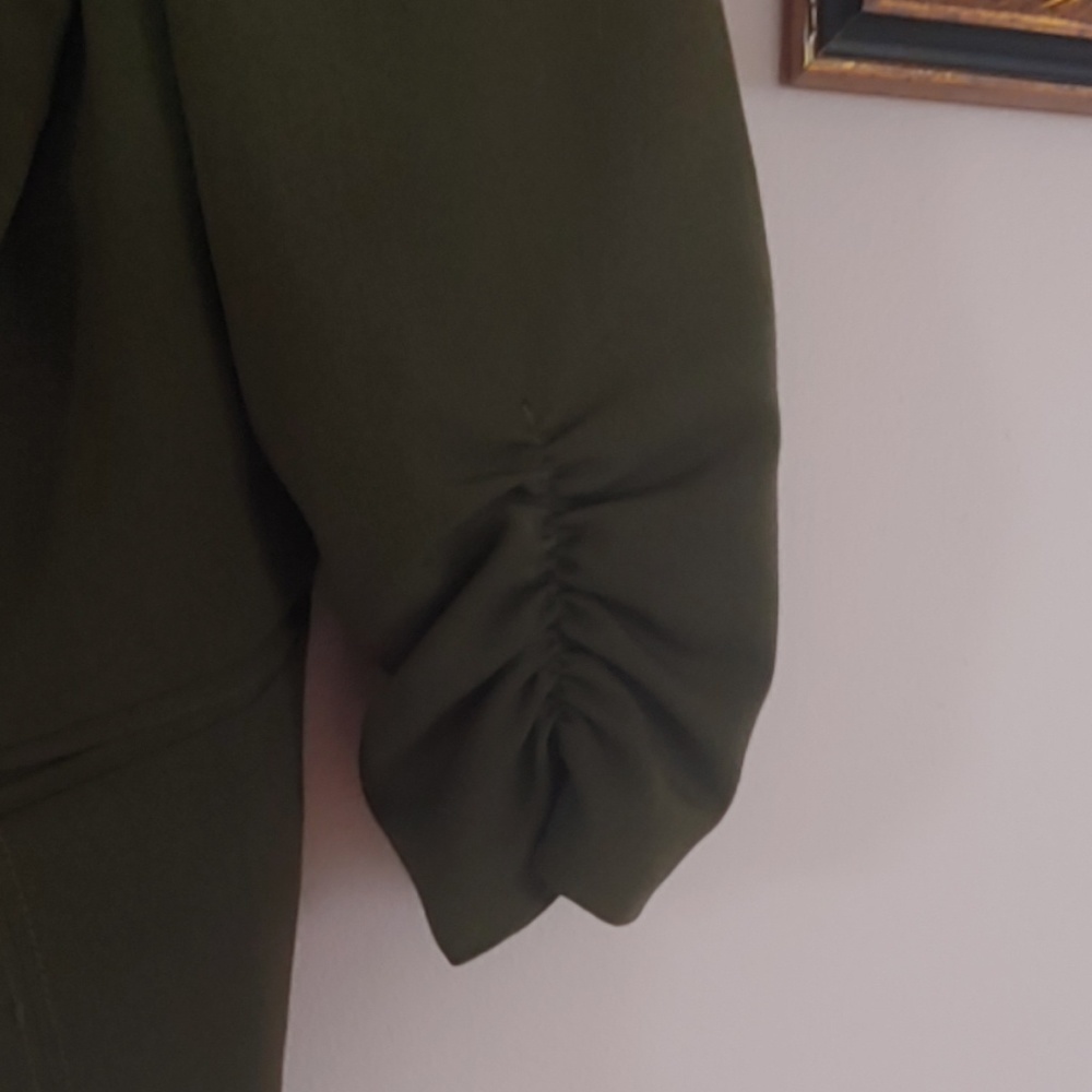 jacket - Picture 2 of 4